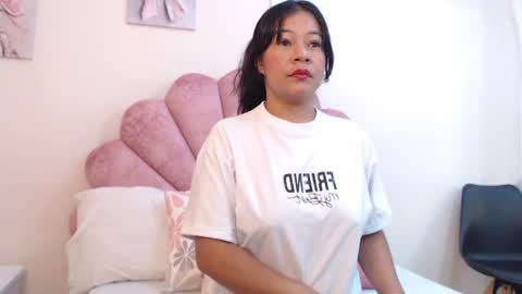 mila online show from June 17, 11:11 am