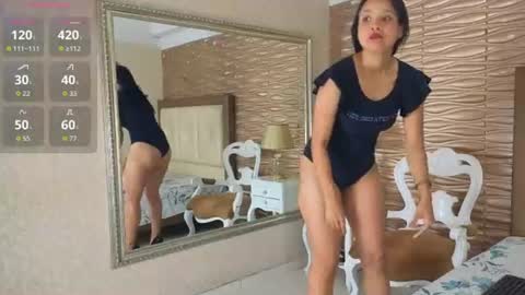 miladiosa online show from July 18, 1:13 pm