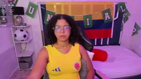 Milenna online show from June 18, 4:47 am