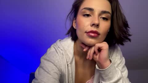 milan_22_ online show from February 19, 11:25 pm