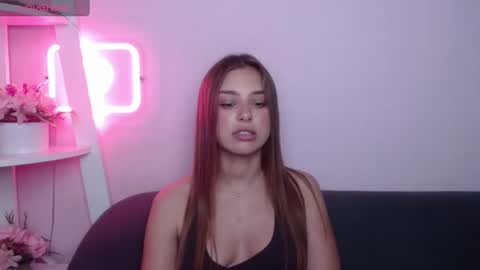 milanaangelas online show from August 6, 5:03 am