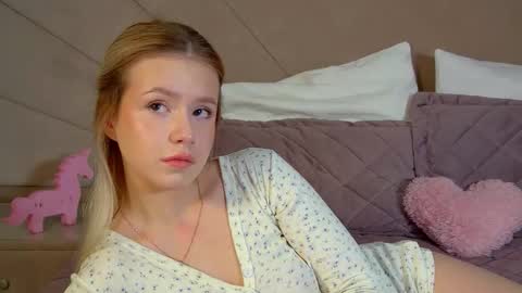 MilanaBalmain online show from March 10, 4:38 am