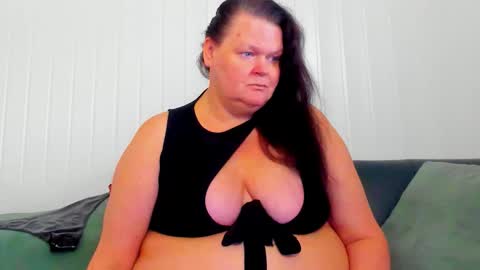 Lana online show from February 13, 1:24 pm