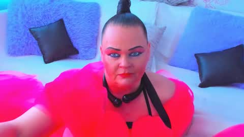 Snapshot of milanabiegert chatting on February 14, 11:42 am Lana online show from February 14, 11:42 am