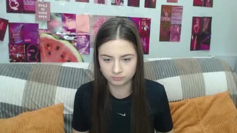 milanaroz online show from July 5, 5:02 am