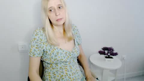 Snapshot of milanav chatting on January 22, 9:02 am Milena online show from January 22, 9:02 am