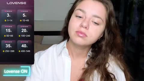 Snapshot of milania_hot_foxy chatting on October 2, 8:58 pm Mila online show from October 2, 8:58 pm