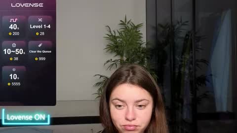 Snapshot of milania_hot_foxy chatting on October 7, 4:22 pm Mila online show from October 7, 4:22 pm