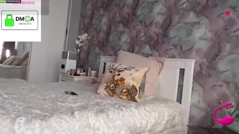 Delicious Pussy online show from February 26, 5:28 am