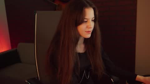 milastoyne online show from March 12, 6:18 am