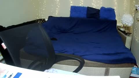 Milaxcute online show from June 28, 3:29 pm