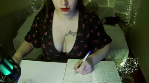 Milaxcute online show from July 21, 6:30 pm