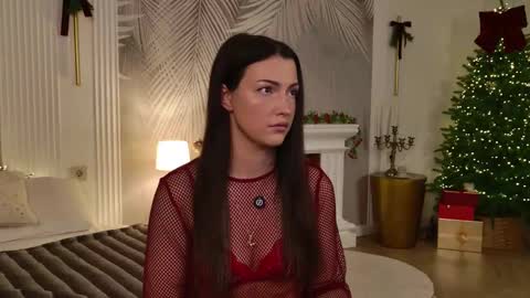 Miley online show from December 19, 6:05 am