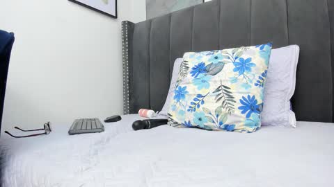 Milf Loven online show from November 8, 9:53 pm