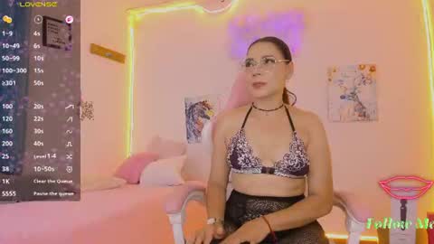 Aura  online show from June 19, 4:06 am
