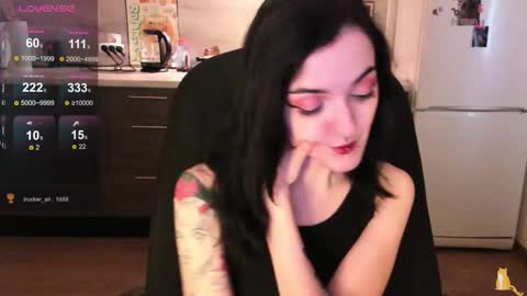 Lina online show from November 5, 9:14 am