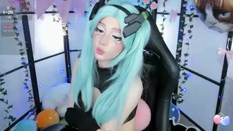 Snapshot of milkycute chatting on October 16, 11:29 pm milky cute online show from October 16, 11:29 pm