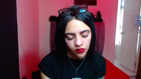 Violeta online show from October 23, 3:51 pm