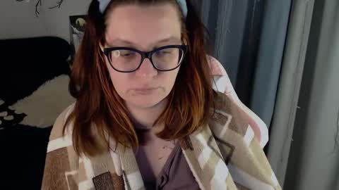 Milla online show from May 1, 11:19 pm