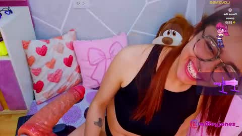 milleyjones_ online show from February 6, 9:29 pm