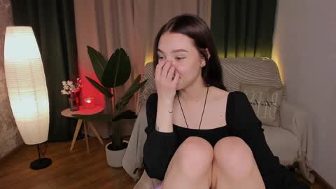 Snapshot of milli_brownn chatting on December 2, 11:55 am Milli online show from December 2, 11:55 am