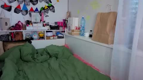 Millie online show from October 26, 3:13 am