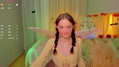 milliminimouse online show from October 29, 11:51 pm