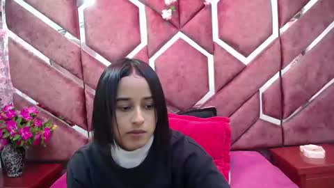 Snapshot of milly_print chatting on February 18, 2:27 am Milly Print online show from February 18, 2:27 am