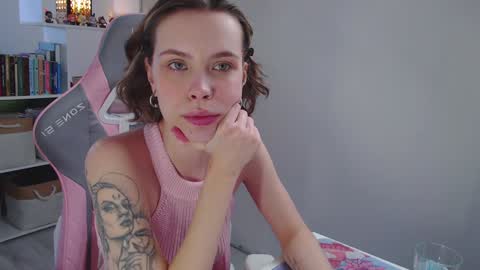 Milly online show from February 2, 8:13 am