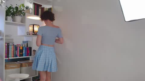 Milly online show from December 20, 7:01 am