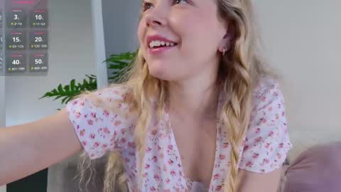 Milly    online show from June 4, 6:51 am