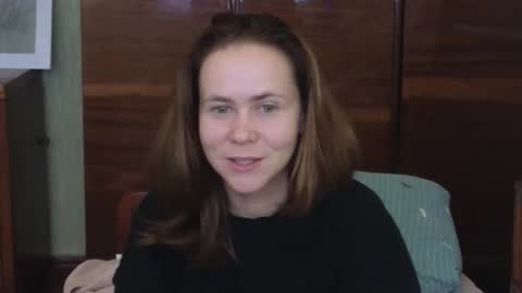Snapshot of milora_ chatting on September 11, 8:58 am Mila online show from September 11, 8:58 am
