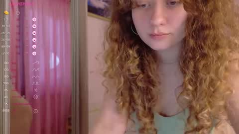 milounee online show from February 26, 1:54 pm