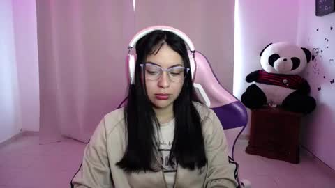 Milusolers online show from March 10, 3:27 pm