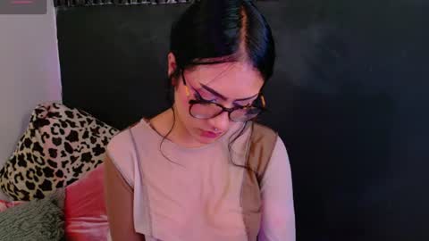 miluv19 online show from July 18, 10:56 pm