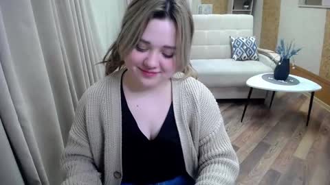 mimimishel_69 online show from February 13, 9:28 pm
