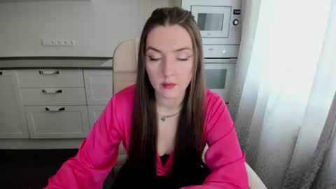 minchelskatrina online show from July 5, 8:09 am