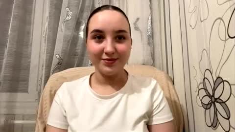 Snapshot of minervareddoch chatting on October 28, 10:14 pm Daisy online show from October 28, 10:14 pm