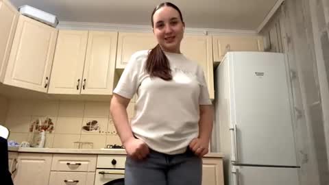 Snapshot of minervareddoch chatting on October 27, 6:03 pm Daisy online show from October 27, 6:03 pm