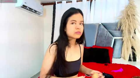 minilove_01 online show from December 15, 12:10 pm