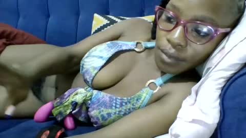minlavine online show from July 2, 9:04 am