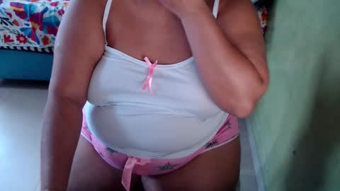 Andrea online show from March 17, 11:36 am