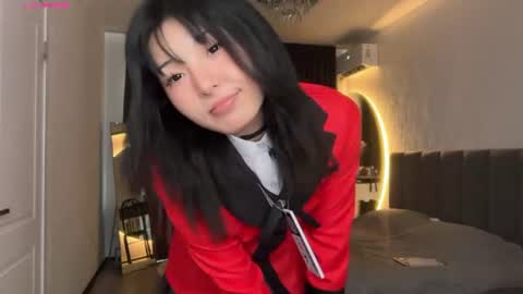 minnie_joy_ online show from June 15, 1:22 pm