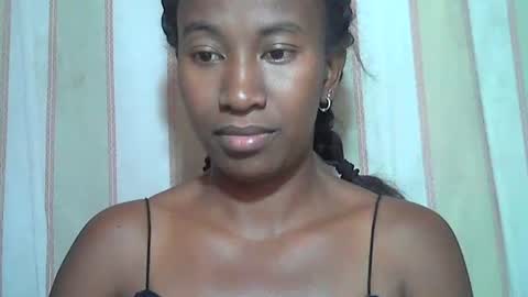 minouch211907 online show from November 2, 8:07 am