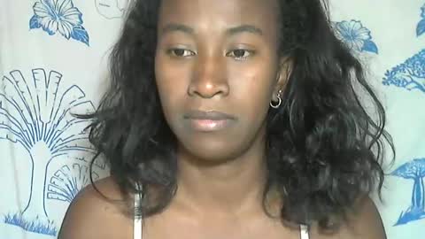 minouch211907 online show from December 22, 11:46 am