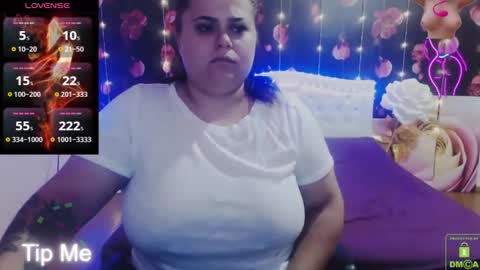 Snapshot of mira_cle_ chatting on October 2, 8:30 am mira_cle_ online show from October 2, 8:30 am