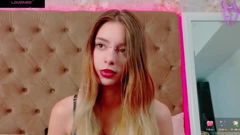 mira_lynxx online show from October 30, 5:21 am