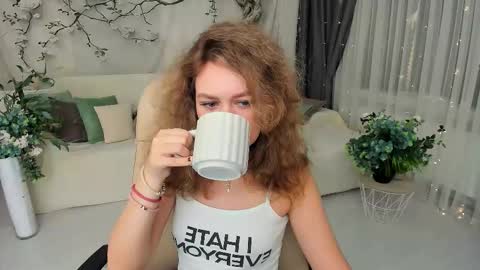 Emma online show from October 19, 10:28 am