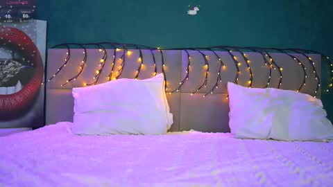 Mira online show from March 5, 6:48 pm