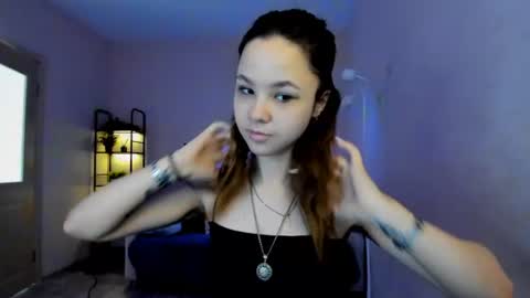 miranda_holms online show from June 14, 3:30 am